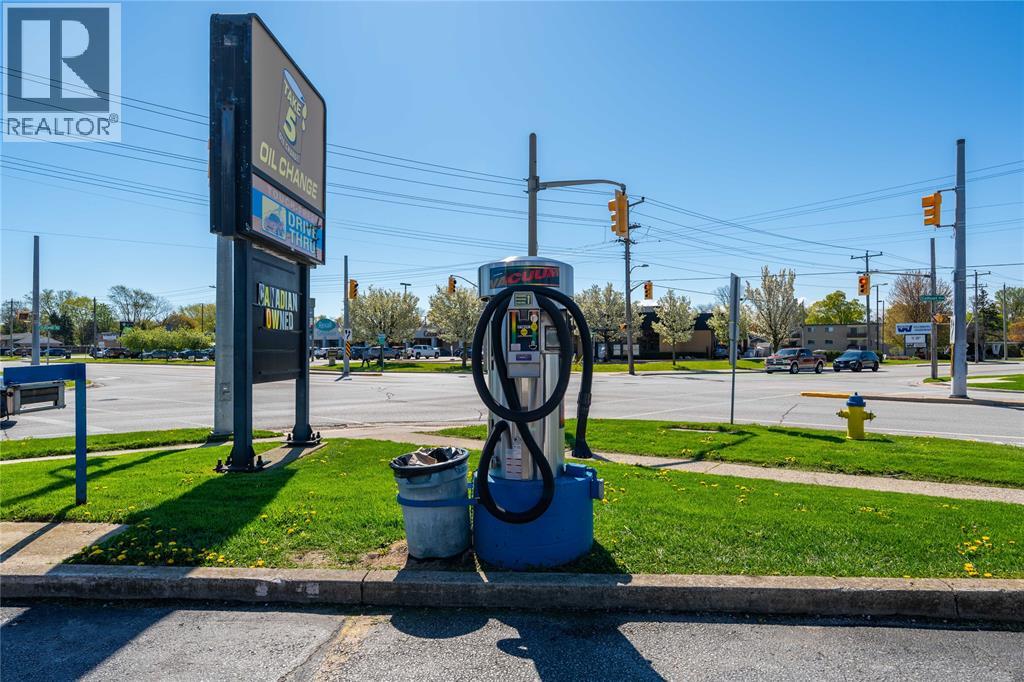 646 Cathcart Boulevard, Sarnia, Ontario  N7V 2N4 - Photo 26 - 26008301