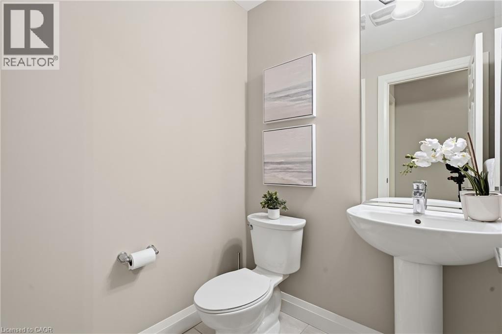 243 Grey Silo Road Unit# 53, Waterloo, Ontario  N2K 0B9 - Photo 39 - 40845852