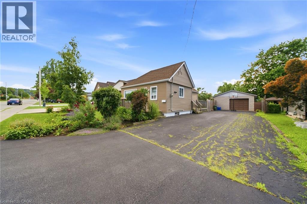 41 Worsley Road, Stoney Creek, Ontario  L8E 2E9 - Photo 4 - 40847531