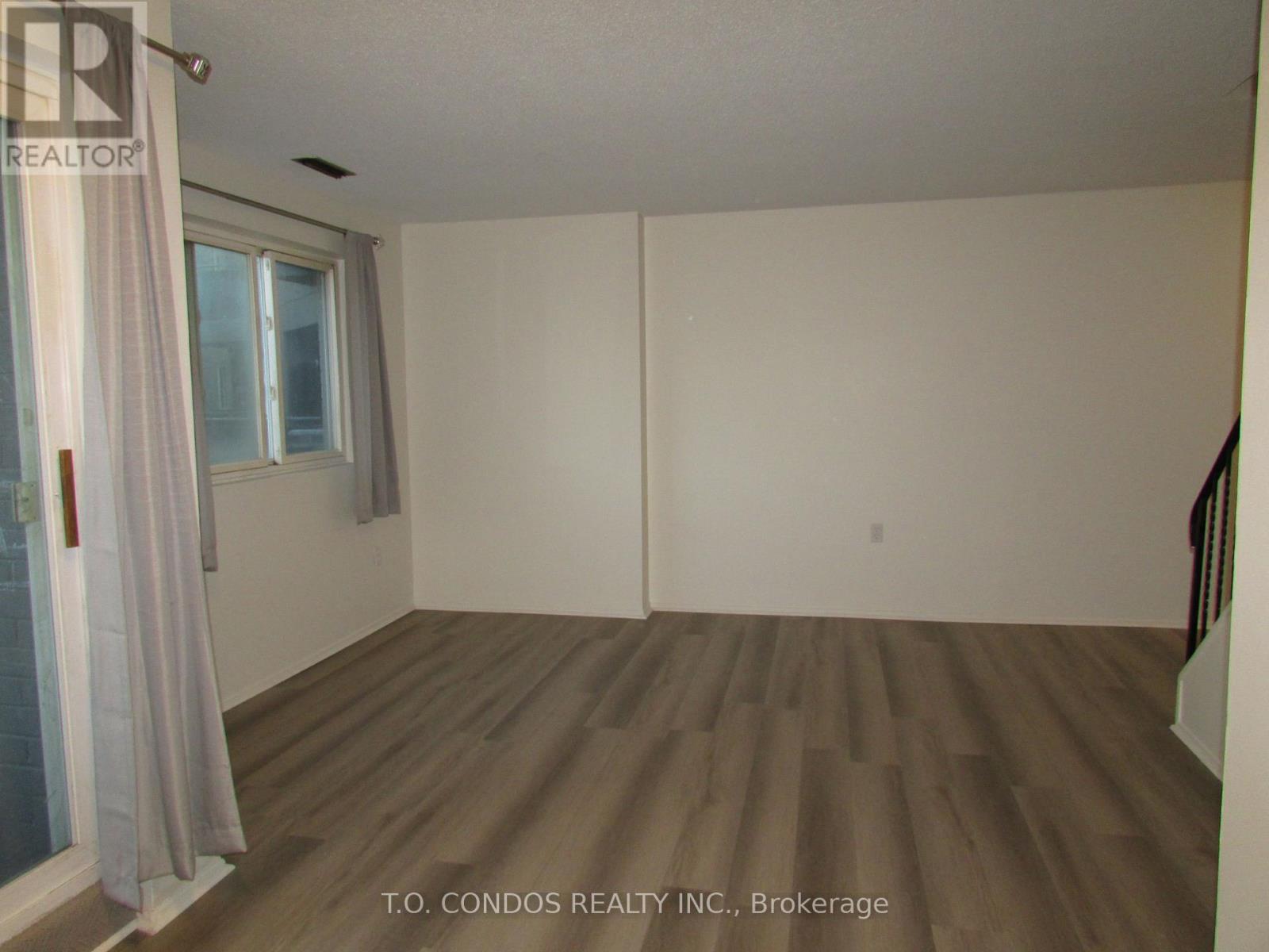 213 - 2001 Bonnymede Drive, Mississauga, Ontario  L5J 4H8 - Photo 8 - W13632226