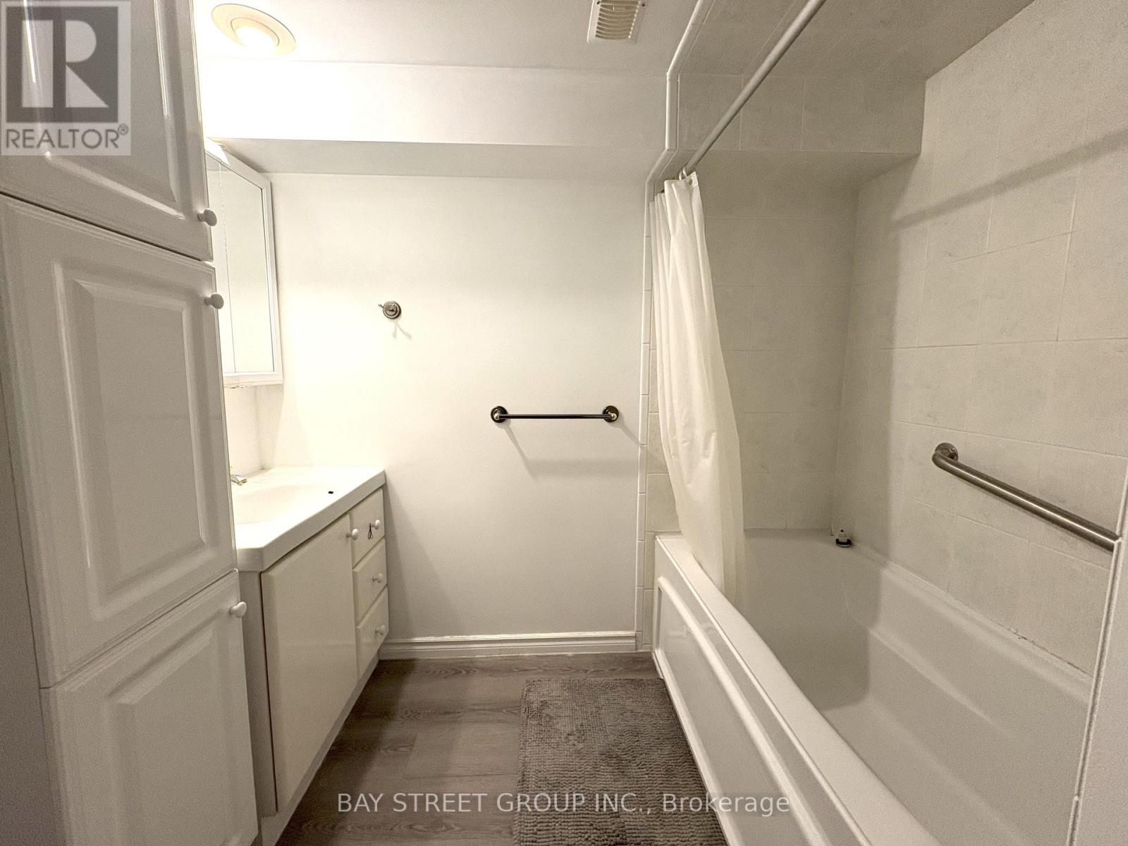 238 The West Mall, Toronto, Ontario  M9C 1C5 - Photo 10 - W13525172