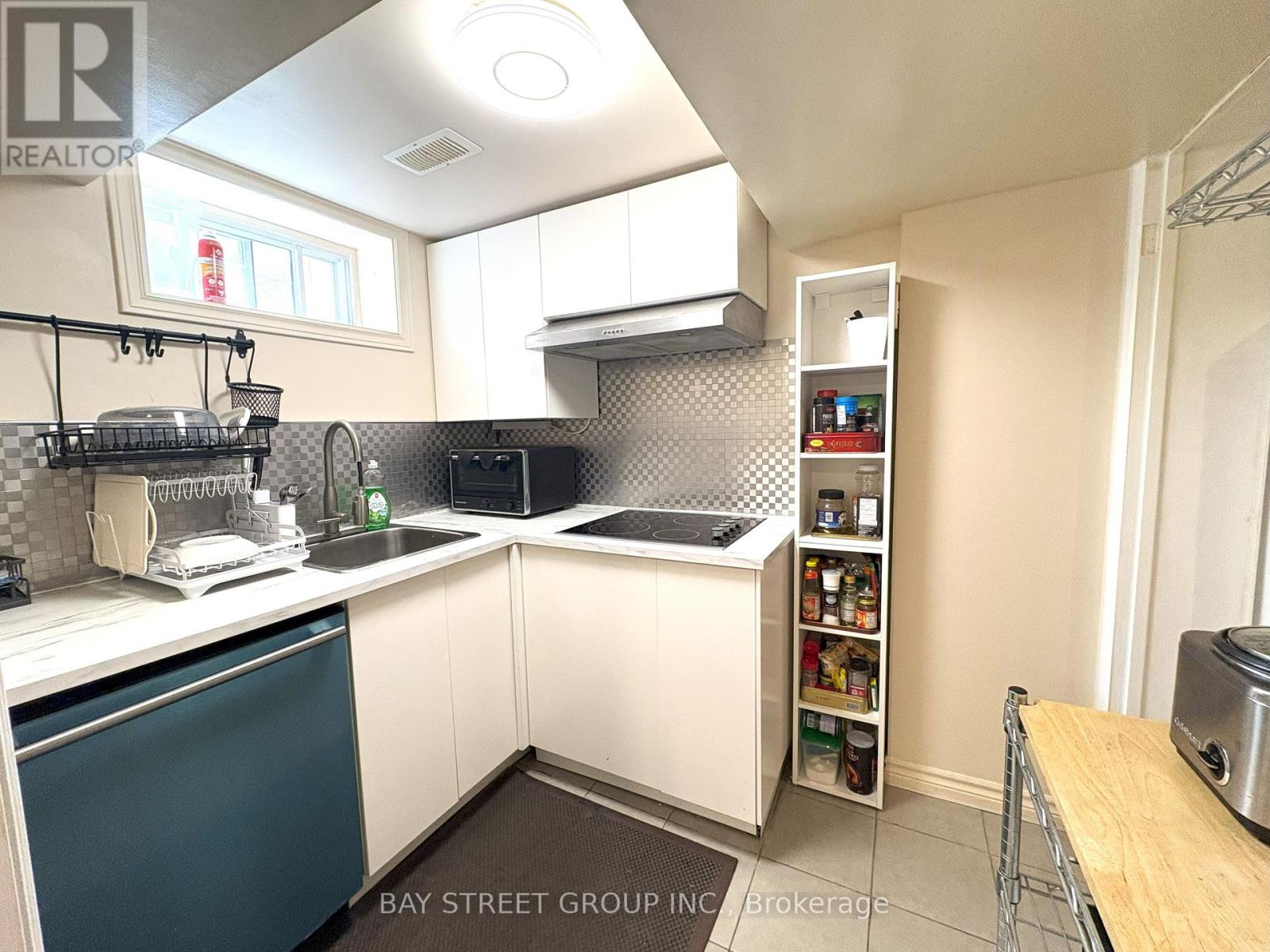 238 The West Mall, Toronto, Ontario  M9C 1C5 - Photo 11 - W13525172