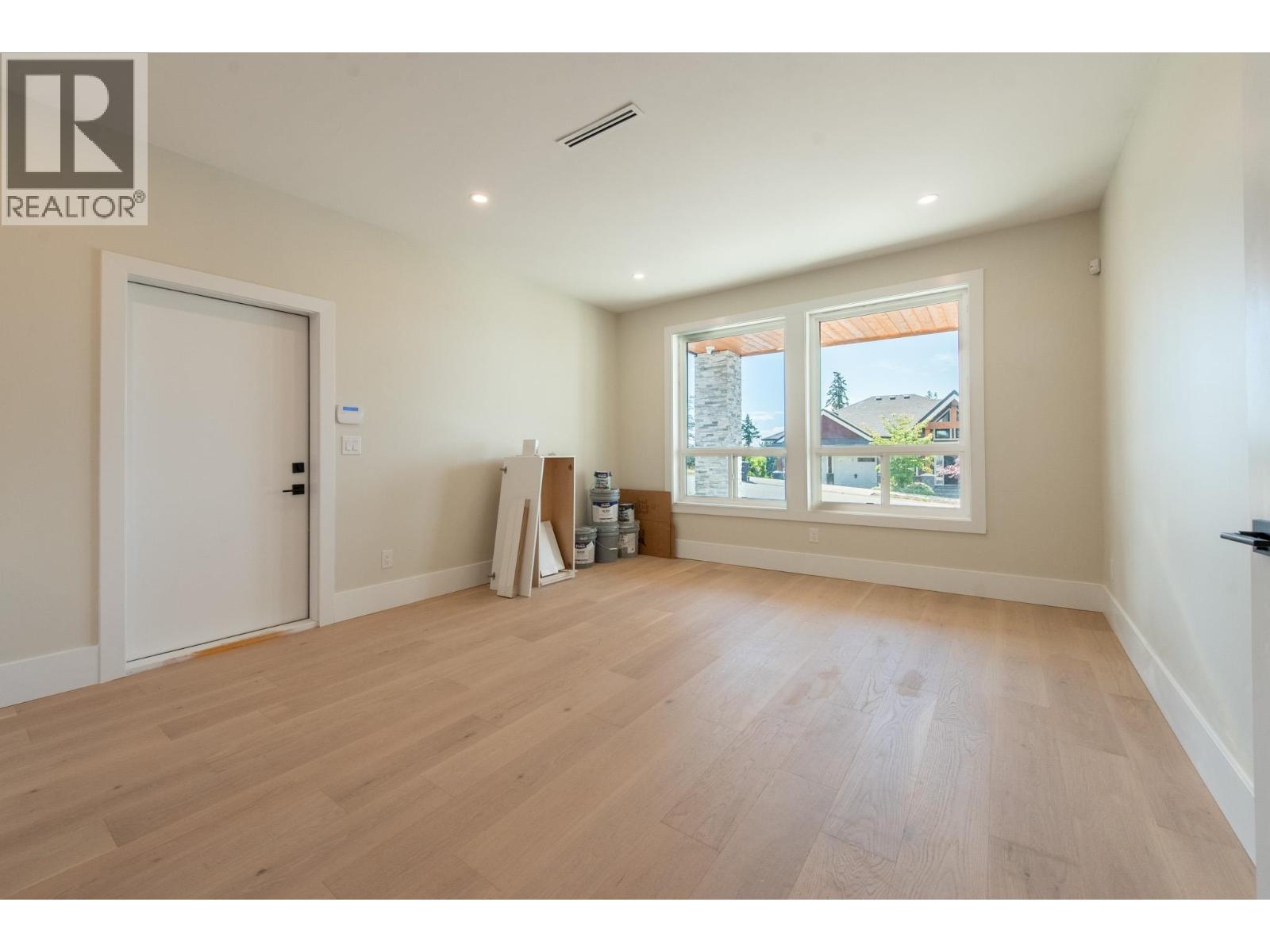 5962-5964 Barnacle Street, Sechelt, British Columbia  V7Z 0V4 - Photo 26 - R3133057