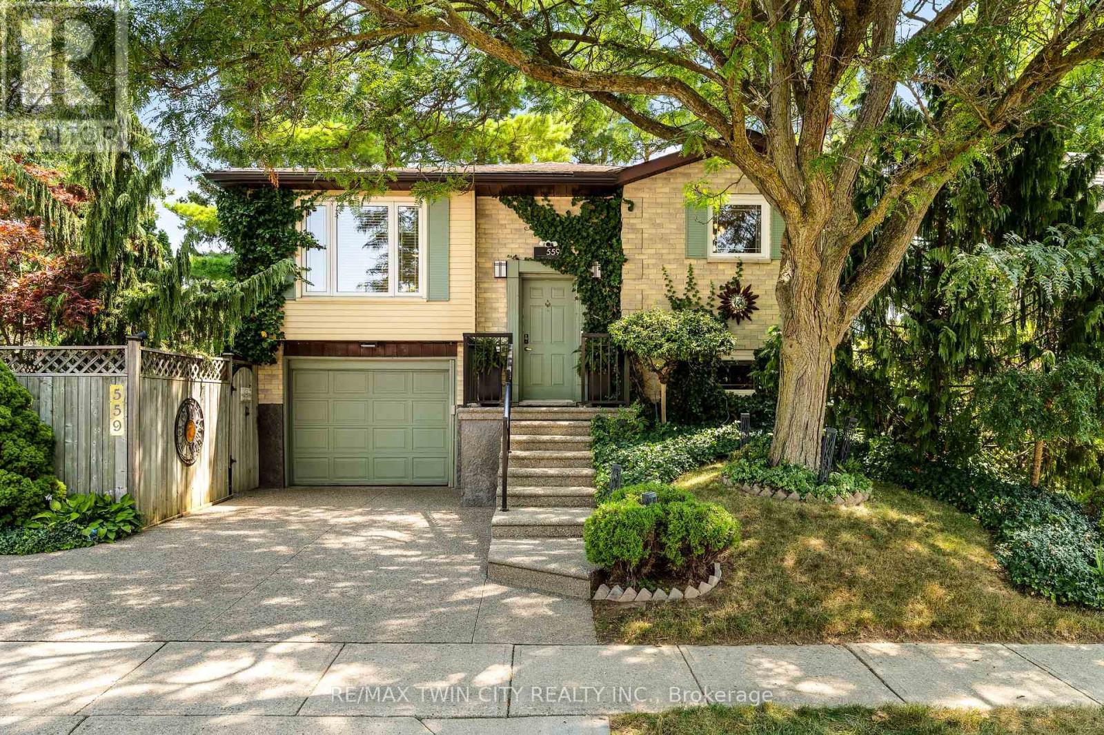 559 Halberstadt Circle, Cambridge, Ontario  N3H 5J5 - Photo 3 - X13632228