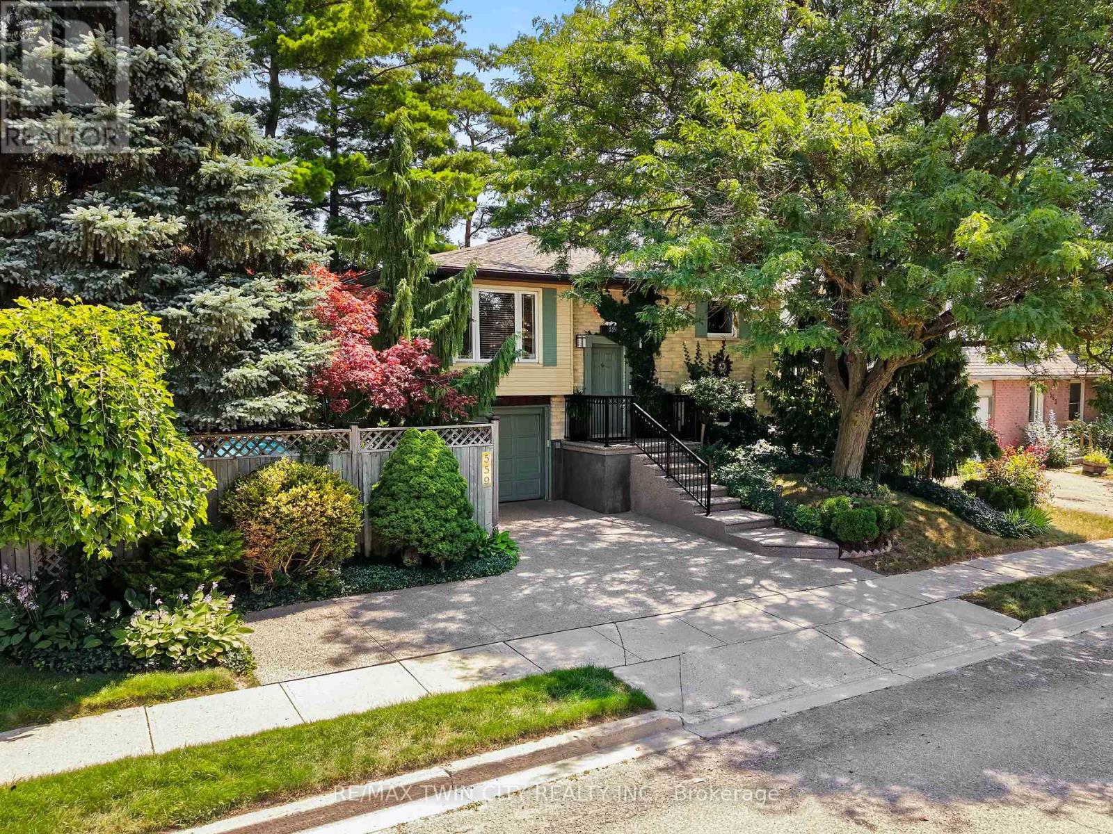 559 Halberstadt Circle, Cambridge, Ontario  N3H 5J5 - Photo 6 - X13632228