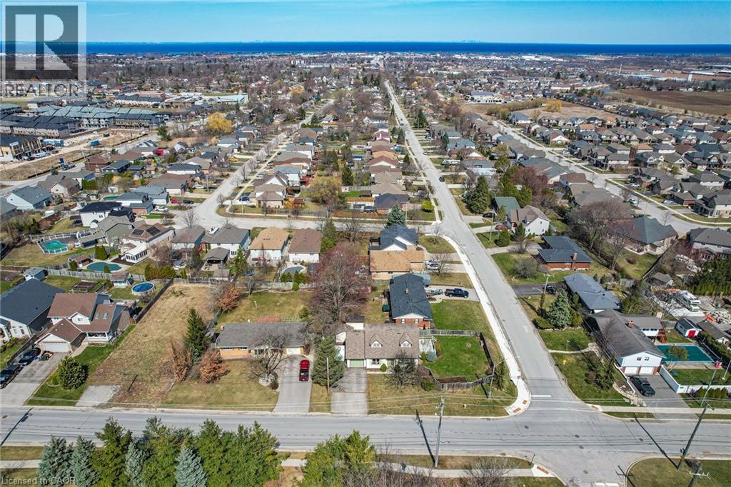 5001 Hillside Drive, Beamsville, Ontario  L3J 0L1 - Photo 7 - 40694432