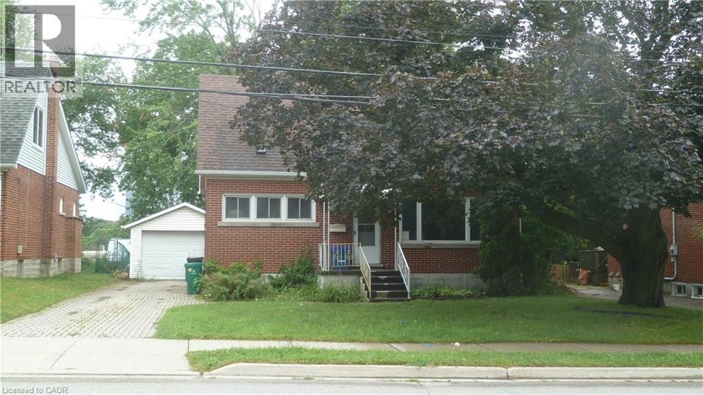 169 UNION Street E, Waterloo, Ontario