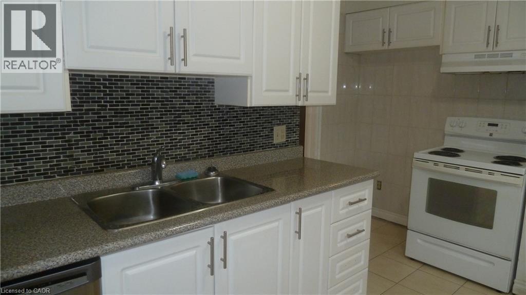 169 Union Street E, Waterloo, Ontario  N2J 1C4 - Photo 14 - 40852944