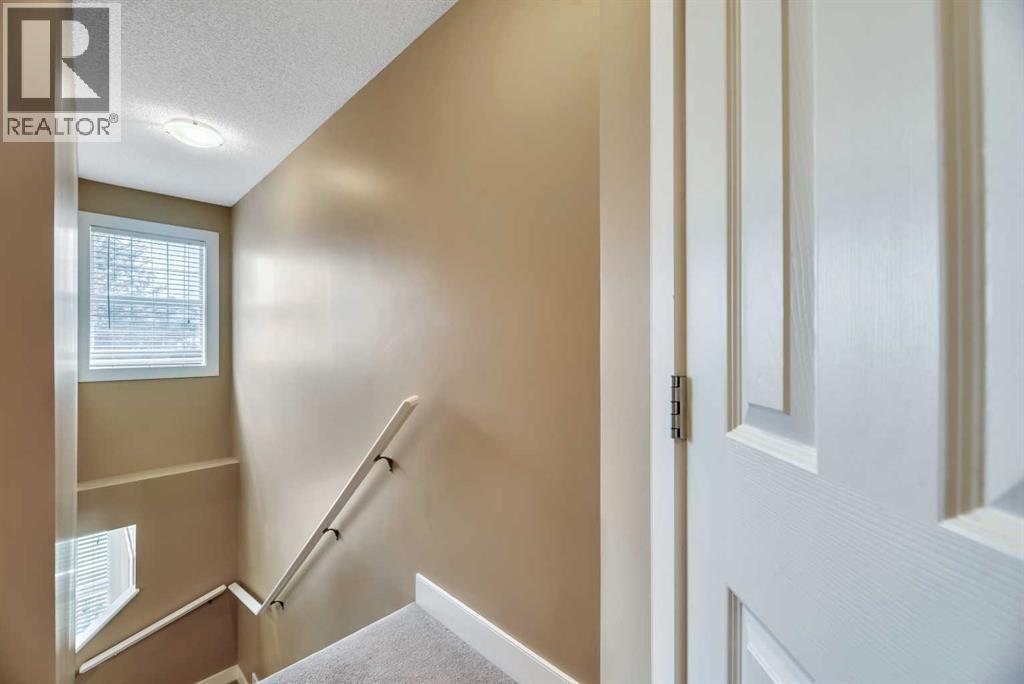 666 Evermeadow Road Sw, Calgary, Alberta  T2Y 4W7 - Photo 22 - A2325863