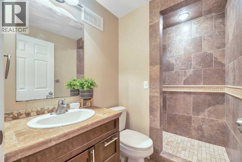 666 Evermeadow Road Sw, Calgary, Alberta  T2Y 4W7 - Photo 33 - A2325863
