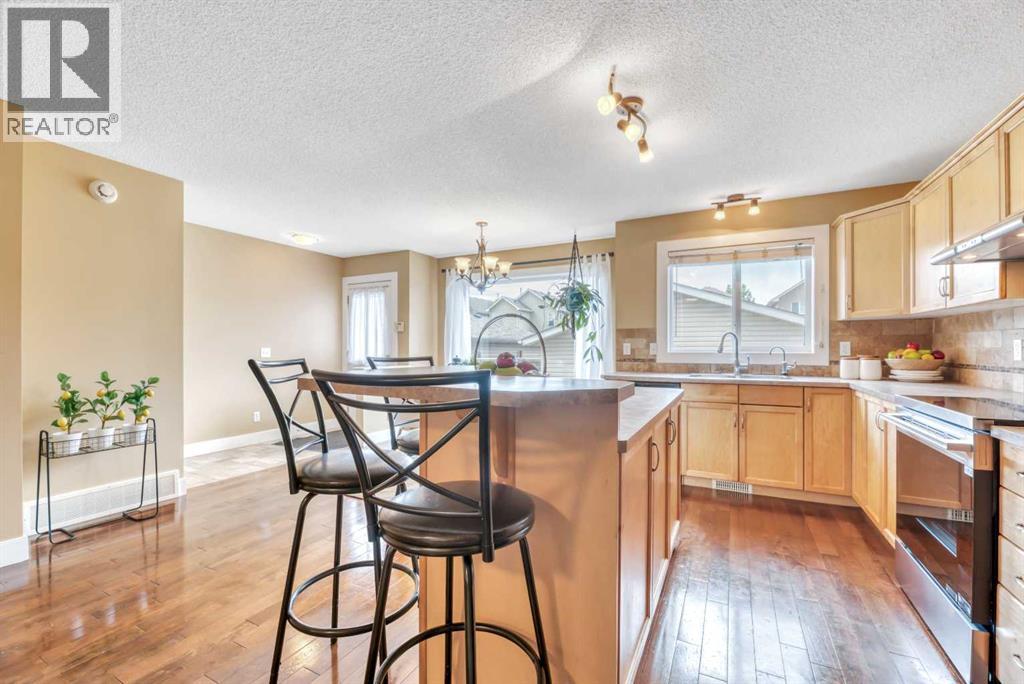 666 Evermeadow Road Sw, Calgary, Alberta  T2Y 4W7 - Photo 14 - A2325863