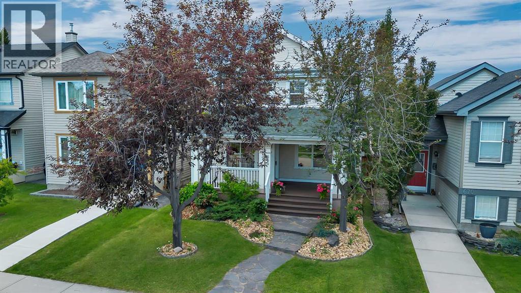 666 Evermeadow Road Sw, Calgary, Alberta  T2Y 4W7 - Photo 3 - A2325863