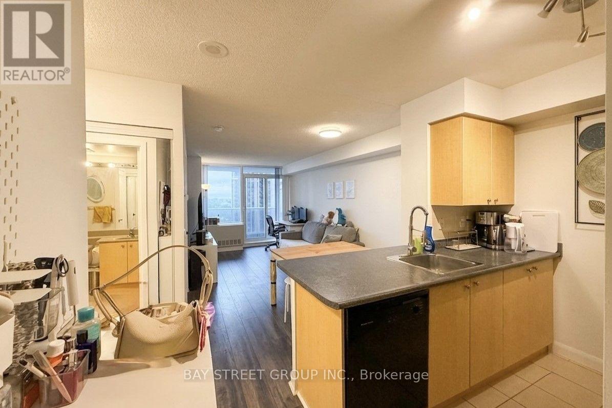 1202 - 4968 Yonge Street, Toronto, Ontario M2N 7G9 - Photo 3 - C13632214