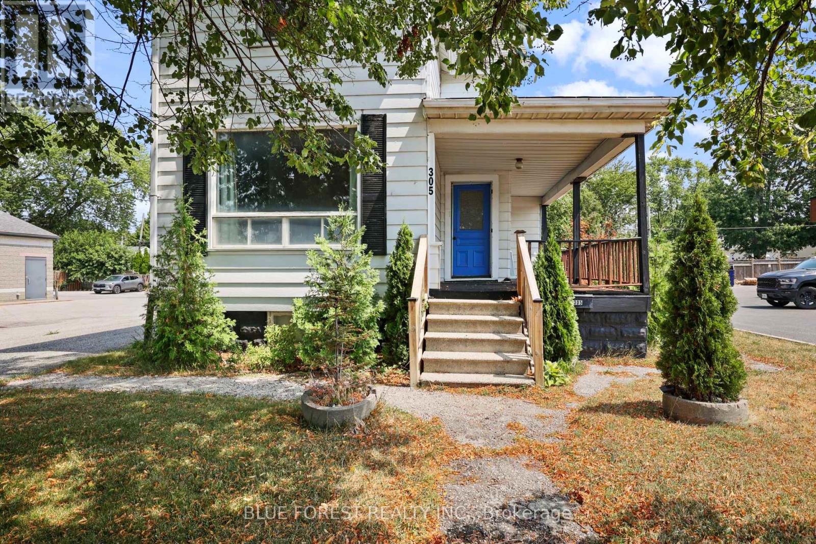 305 ST CLAIR STREET, Chatham-Kent, Ontario