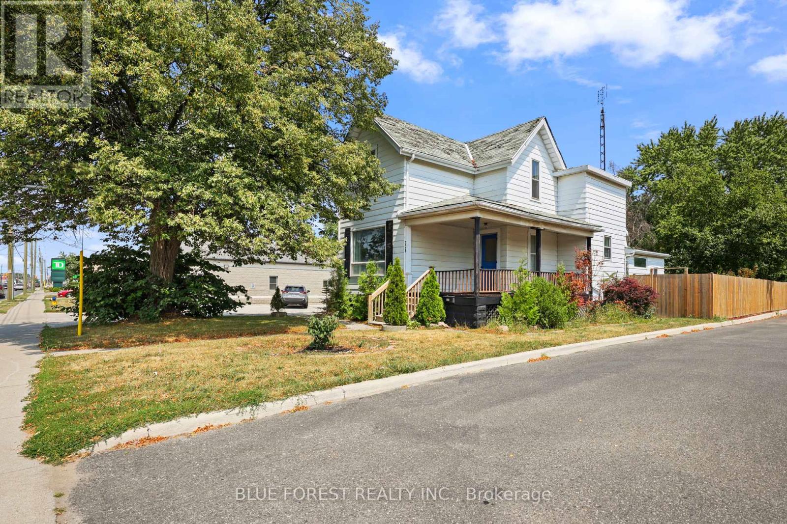 305 St Clair Street, Chatham-Kent, Ontario  N7L 3J8 - Photo 2 - X13632274