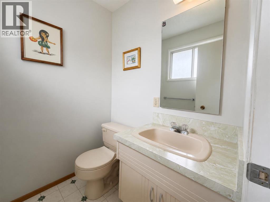 3135 60 Street NE, Calgary, Alberta  T1Y 2R2 - Photo 8 - A2327444
