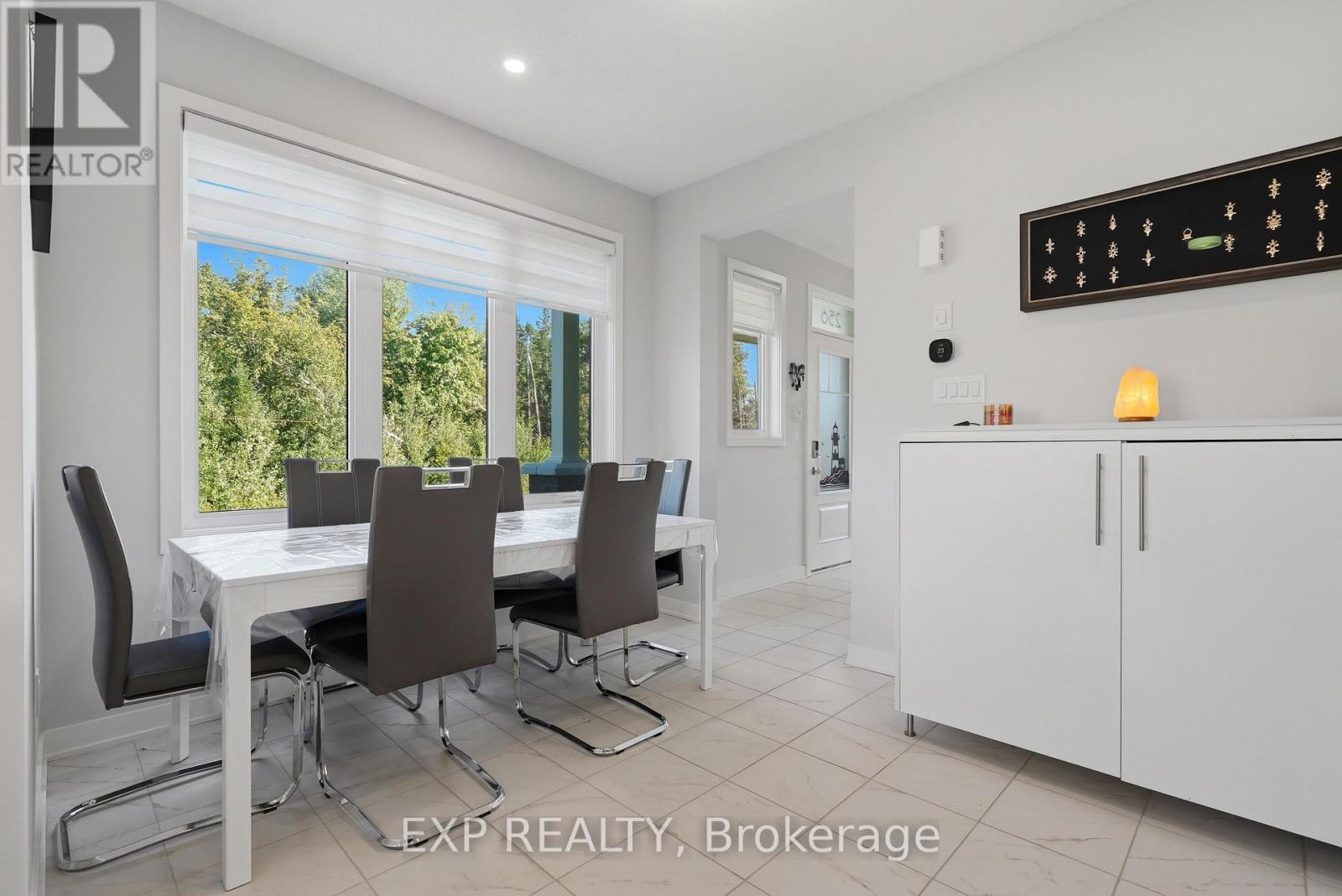 256 Billrian Crescent, Ottawa, Ontario  K2S 3A5 - Photo 8 - X13632304