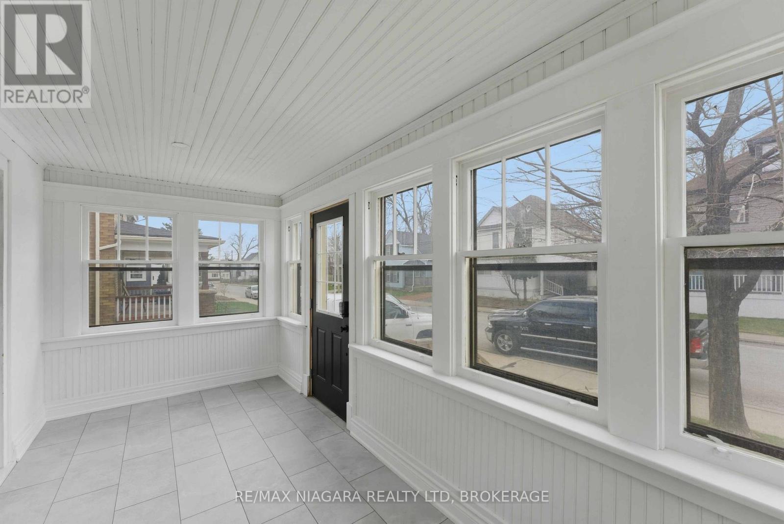 4733 Jepson Street, Niagara Falls, Ontario  L2E 1J7 - Photo 3 - X13632242