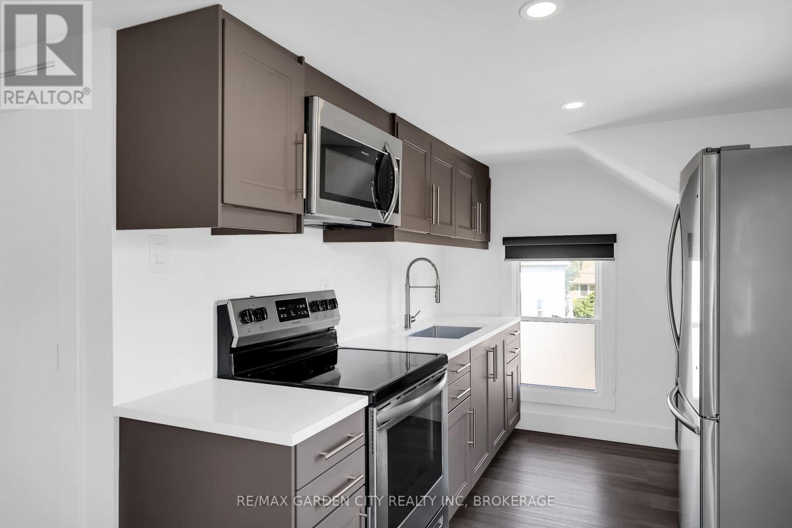 135 Lake Street, St. Catharines, Ontario  L2R 5Y2 - Photo 37 - X13632254