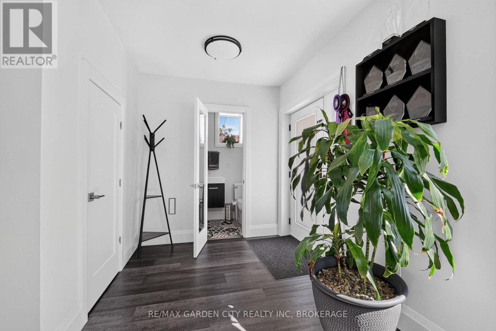 135 Lake Street, St. Catharines, Ontario  L2R 5Y2 - Photo 8 - X13632254