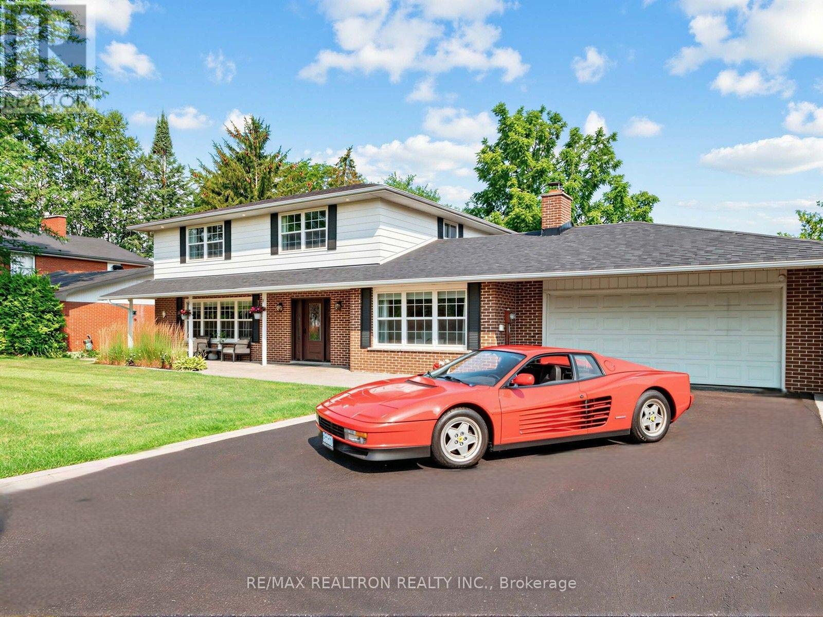 71 Fletcher Street, Bradford West Gwillimbury, Ontario  L3Z 1M1 - Photo 1 - N13632294