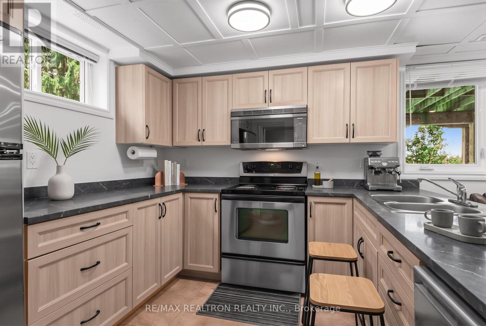 71 Fletcher Street, Bradford West Gwillimbury, Ontario  L3Z 1M1 - Photo 28 - N13632294
