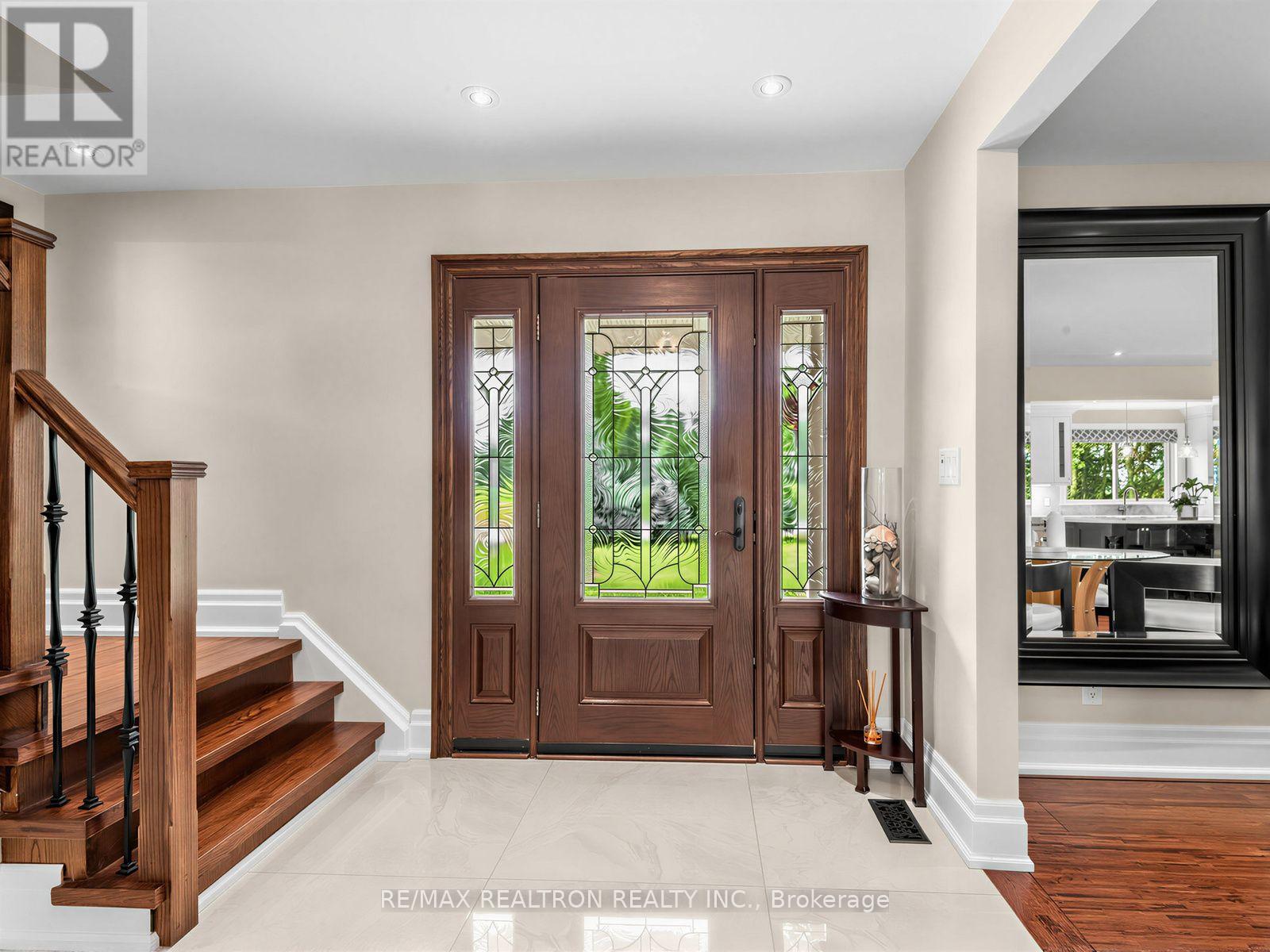 71 Fletcher Street, Bradford West Gwillimbury, Ontario  L3Z 1M1 - Photo 3 - N13632294