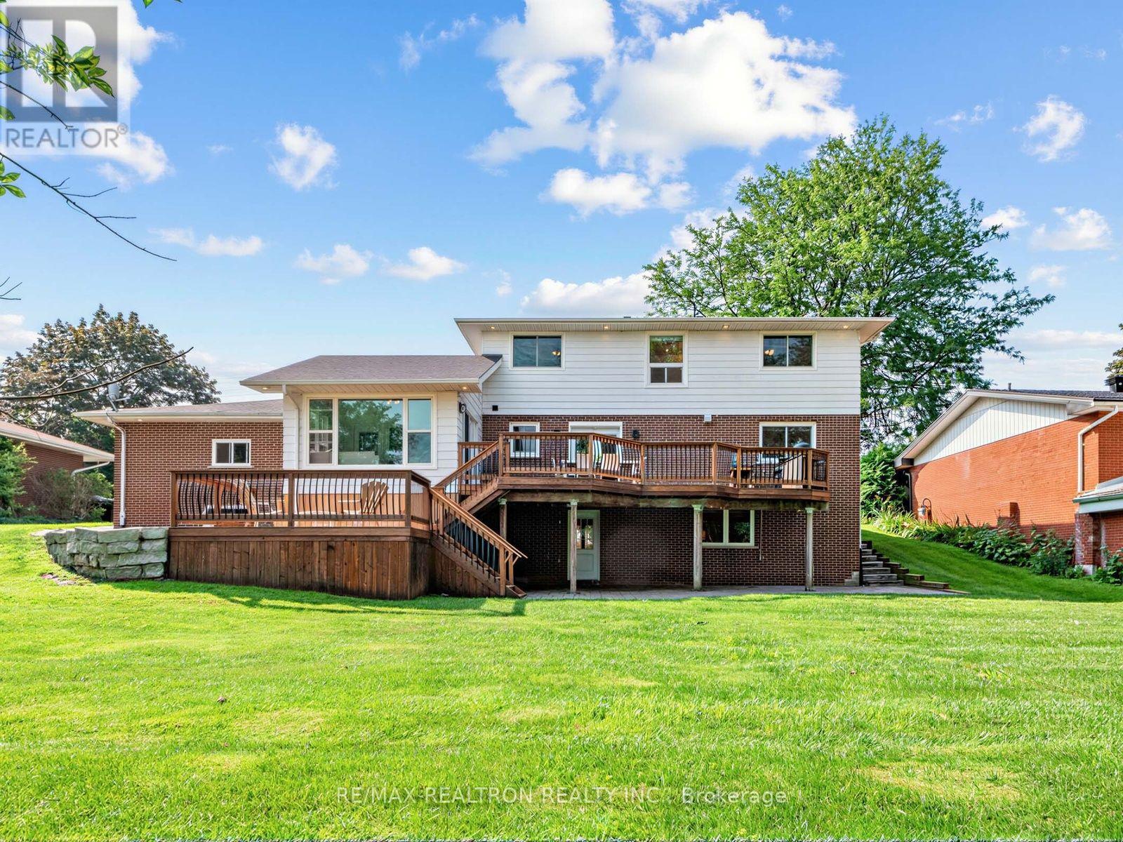 71 Fletcher Street, Bradford West Gwillimbury, Ontario  L3Z 1M1 - Photo 31 - N13632294