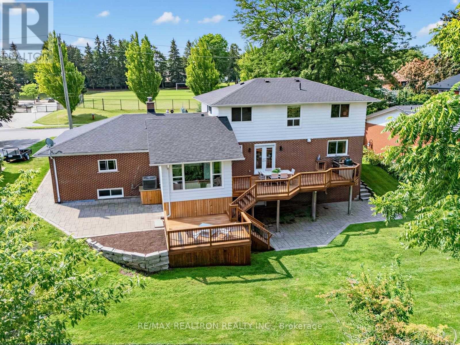 71 Fletcher Street, Bradford West Gwillimbury, Ontario  L3Z 1M1 - Photo 36 - N13632294