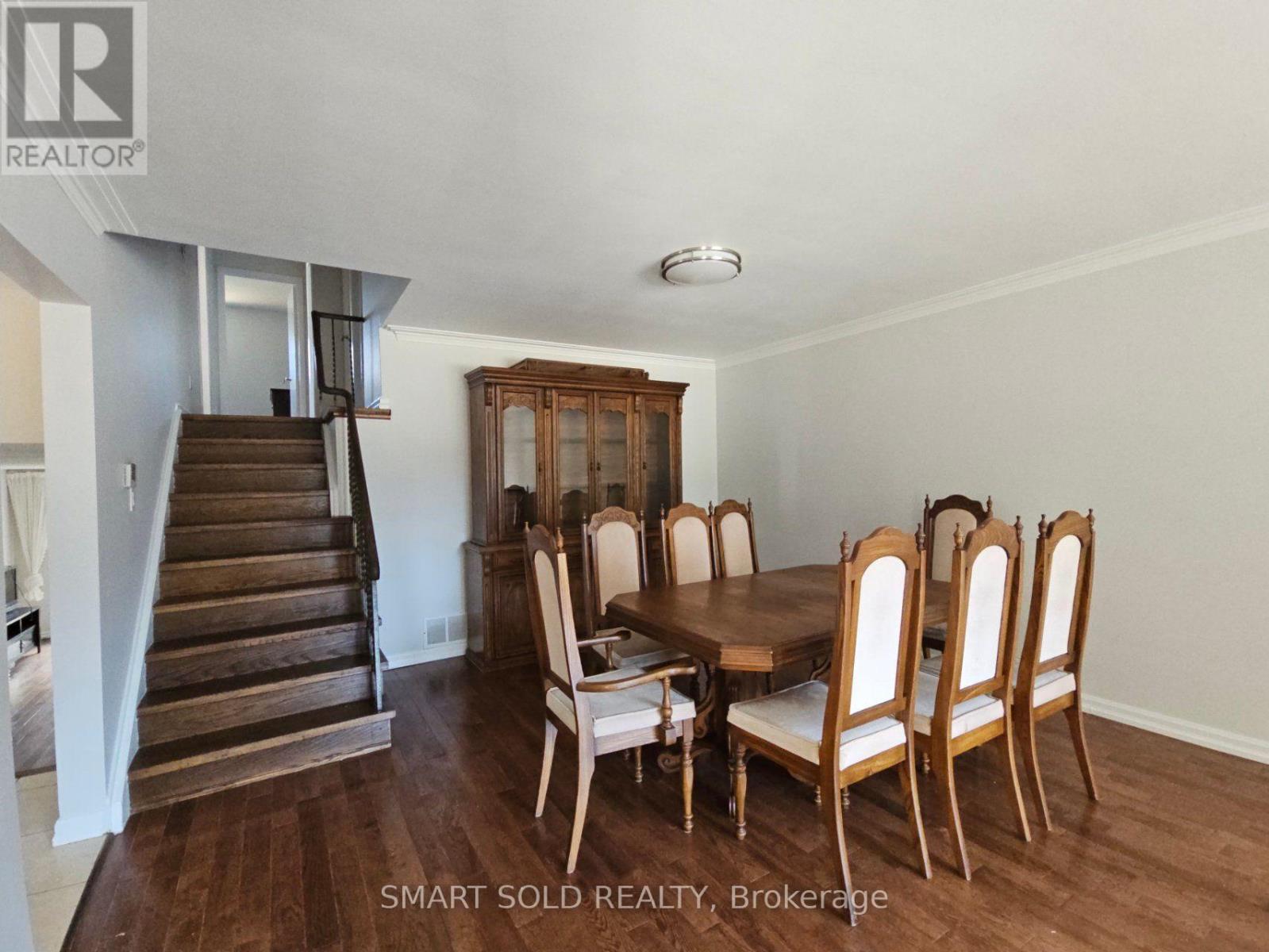Main + Upper - 31 Silas Hill Drive, Toronto, Ontario  M2J 2X8 - Photo 5 - C13630628