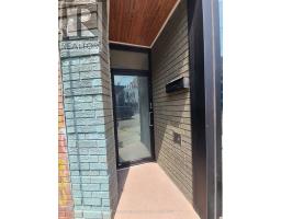 1568 DUNDAS STREET W, Toronto, Ontario