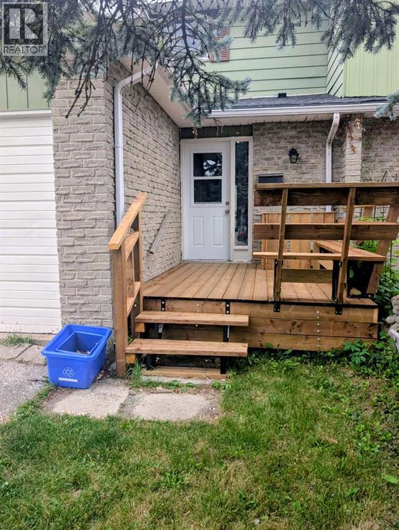 405 Cardiff PLACE, Sarnia, Ontario