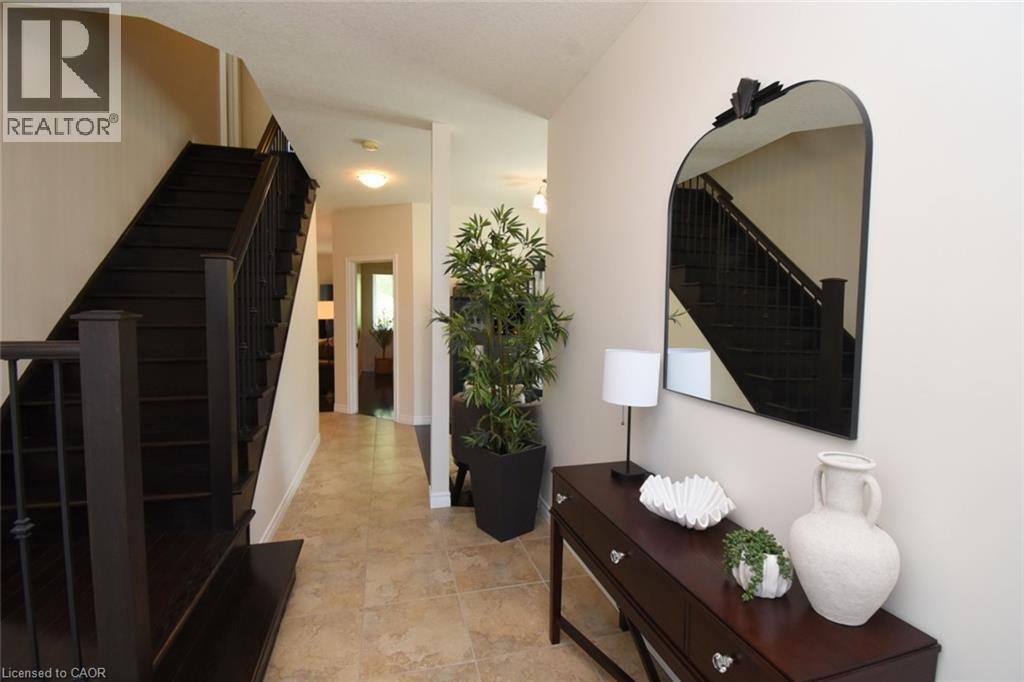 71 Naomi Court, Ancaster, Ontario  L9G 5E4 - Photo 6 - 40850790