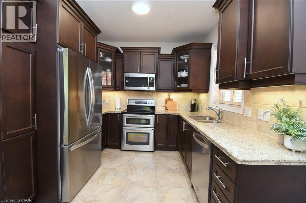 71 Naomi Court, Ancaster, Ontario  L9G 5E4 - Photo 17 - 40850790