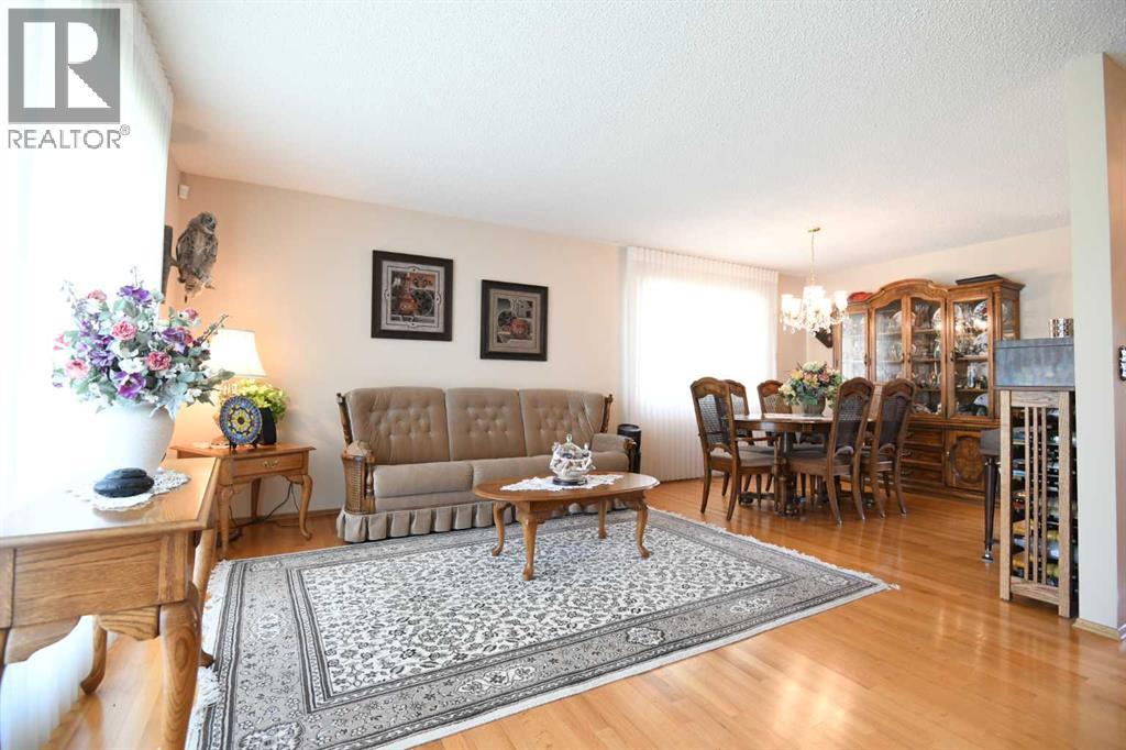 168 Templewood Drive NE, Calgary, Alberta  T1Y 4G8 - Photo 14 - A2334392