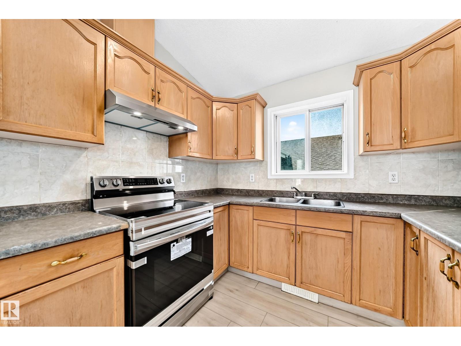 9518 106 Av Nw, Edmonton, Alberta  T5H 0N2 - Photo 13 - E4501957
