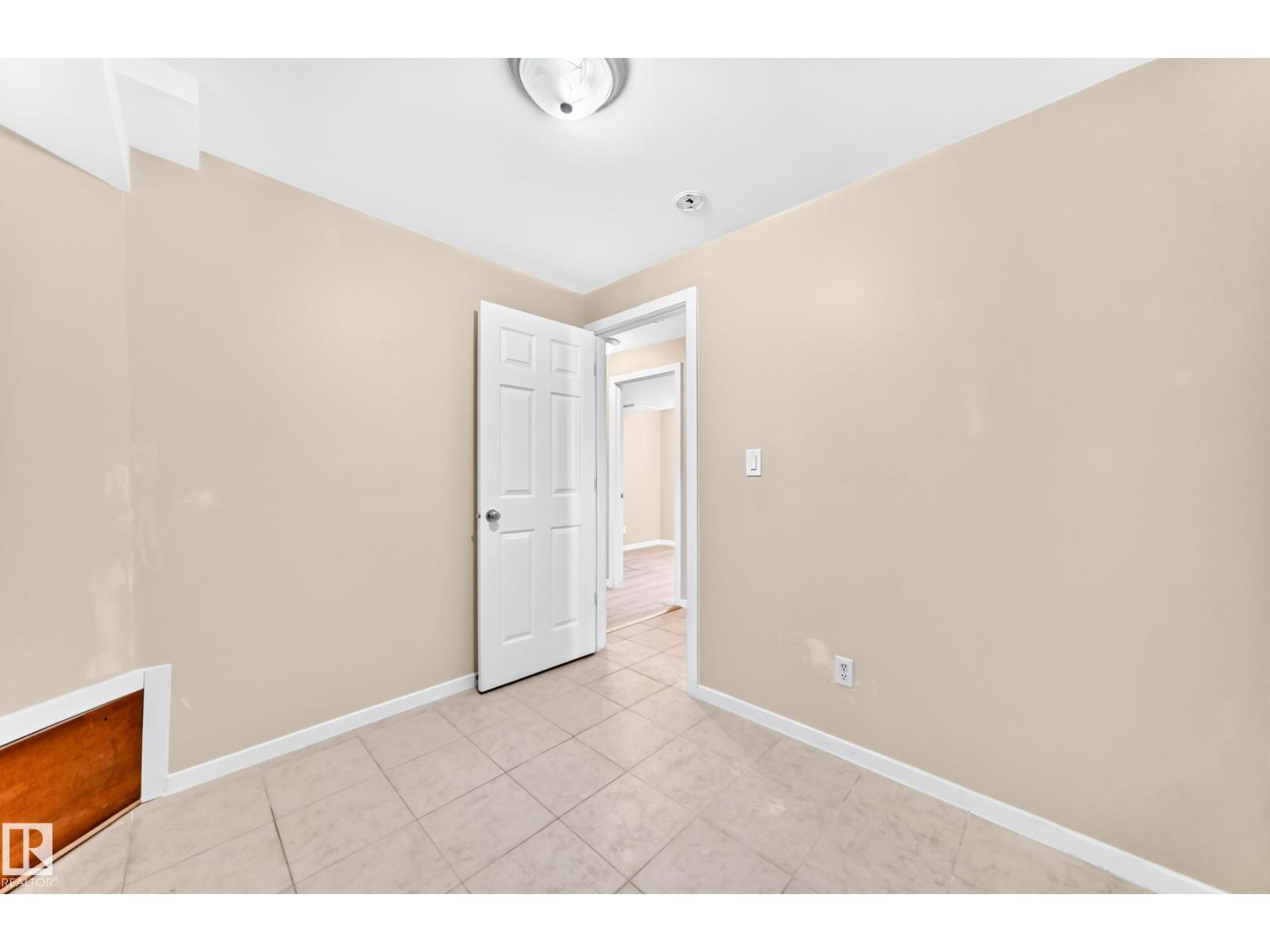 9518 106 Av Nw, Edmonton, Alberta  T5H 0N2 - Photo 39 - E4501957