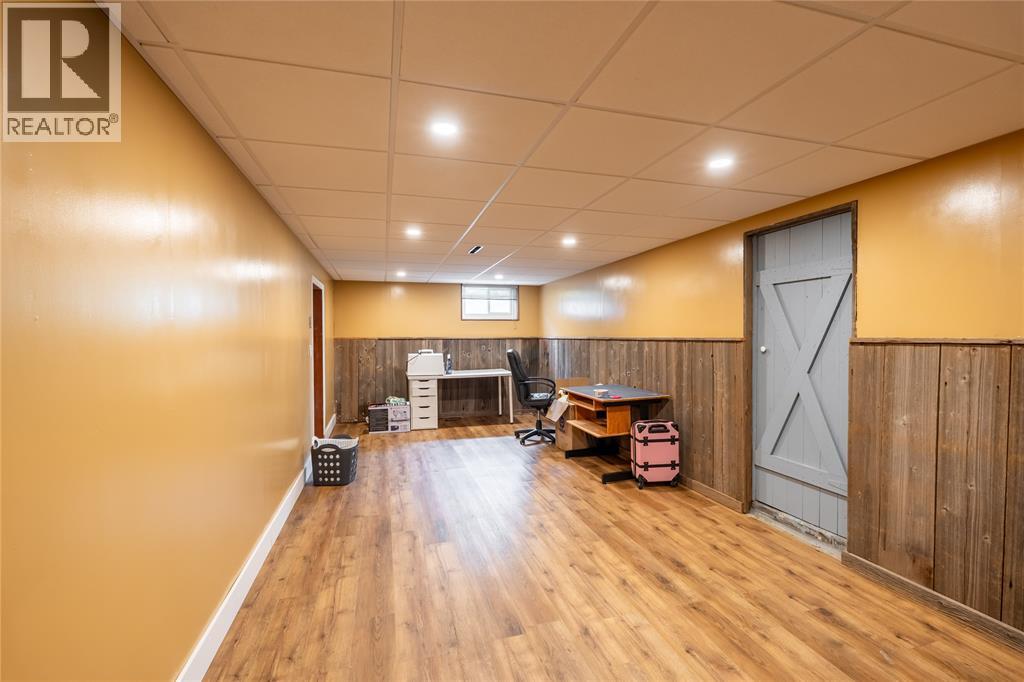 416 Ignatiefna Street, Petrolia, Ontario  N0N 1R0 - Photo 20 - 26018354