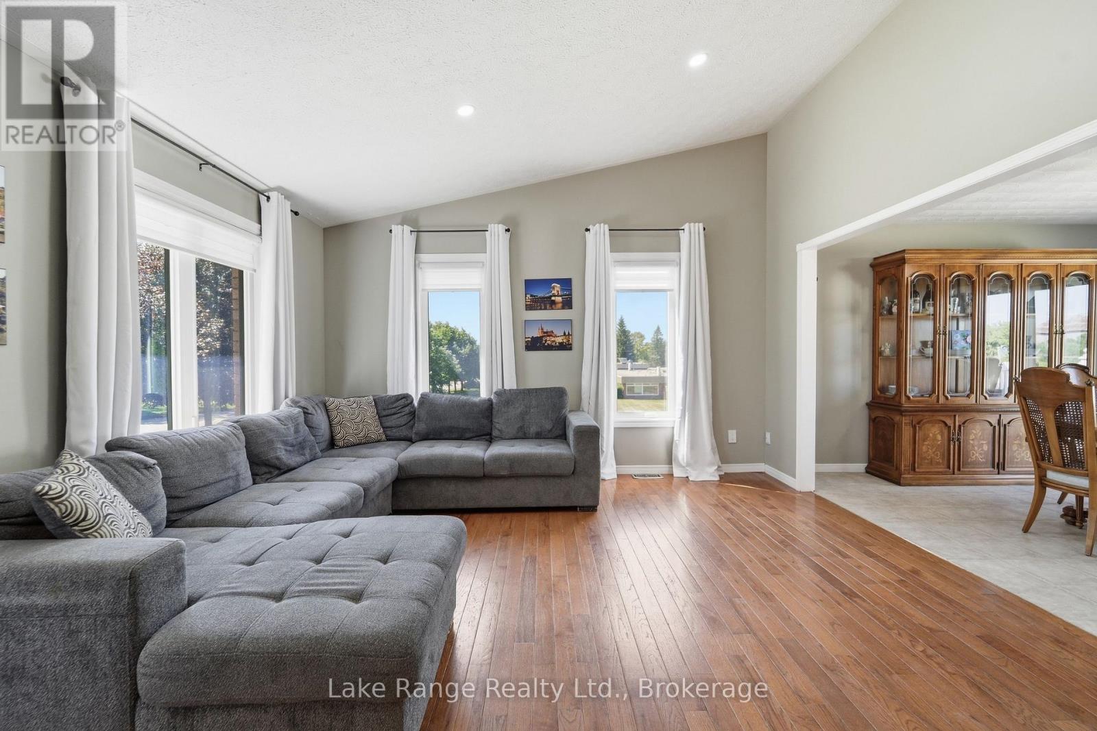 349 South Delhi Street, Huron-Kinloss (Lucknow), Ontario  N0G 2H0 - Photo 6 - X13632480