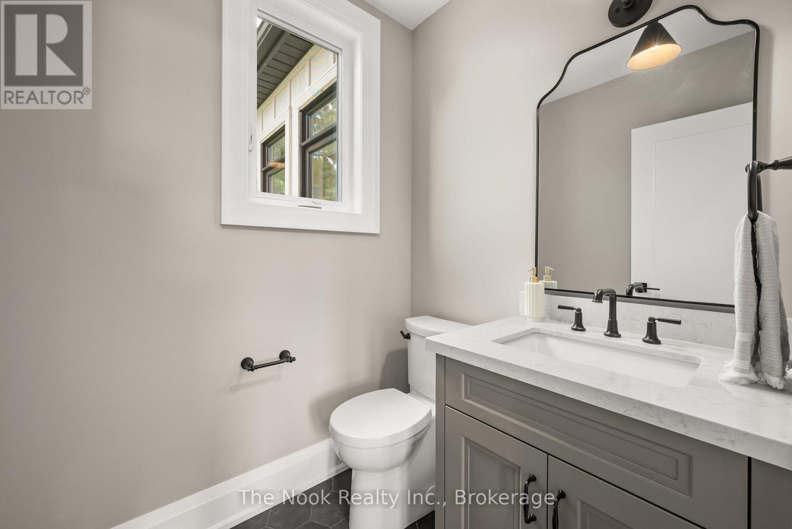 153 Elizabeth Crescent N, Whitby, Ontario  L1N 3S1 - Photo 17 - E13632490