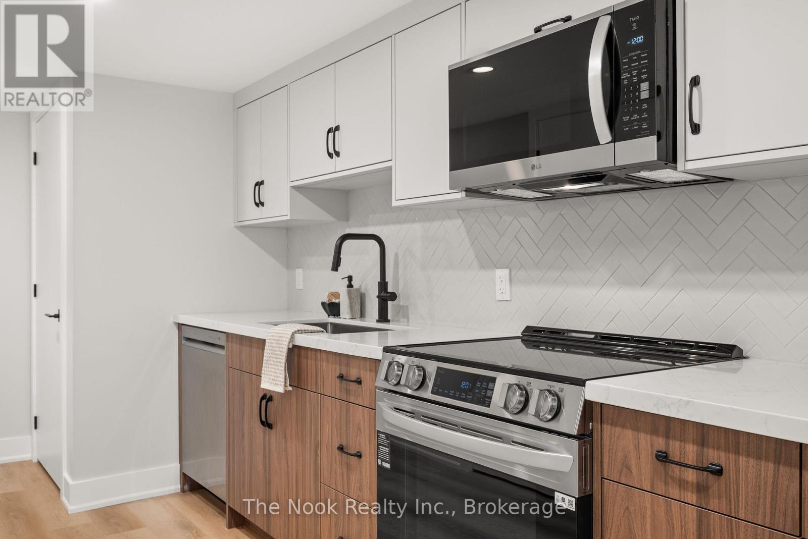 153 Elizabeth Crescent N, Whitby, Ontario  L1N 3S1 - Photo 36 - E13632490