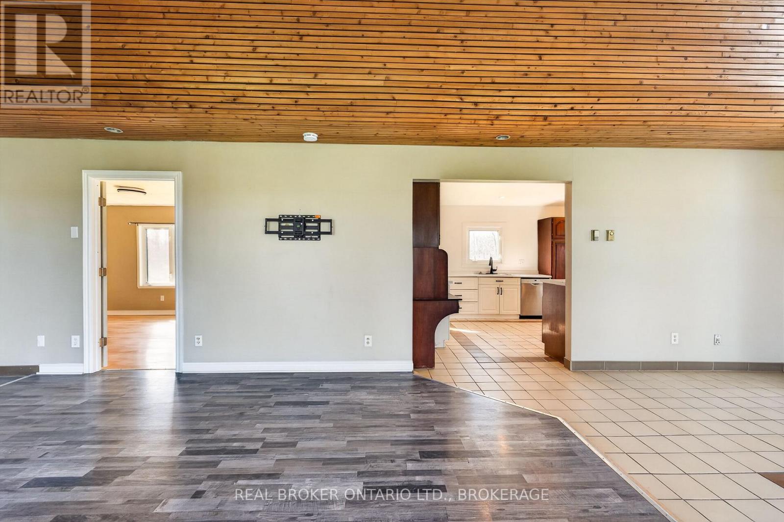 2268 Mcintyre Road, Loyalist, Ontario  K0H 1G0 - Photo 12 - X13632390