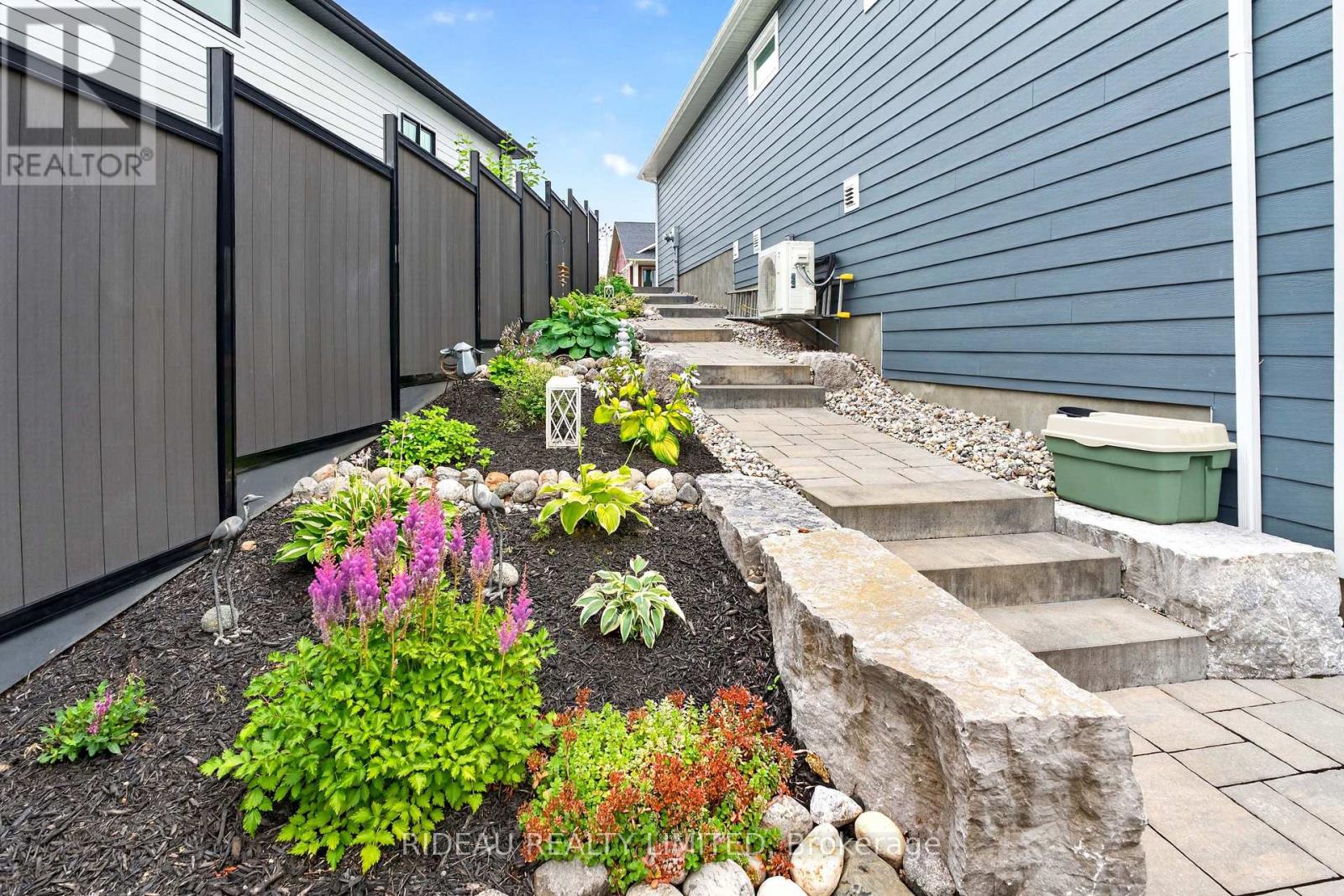 40 Shelter Cove Drive, Westport, Ontario  K0G 1X0 - Photo 41 - X13632488