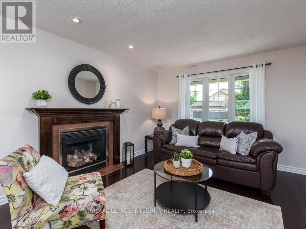 111 Comba Drive, Carleton Place, Ontario  K7C 4V2 - Photo 4 - X13555952