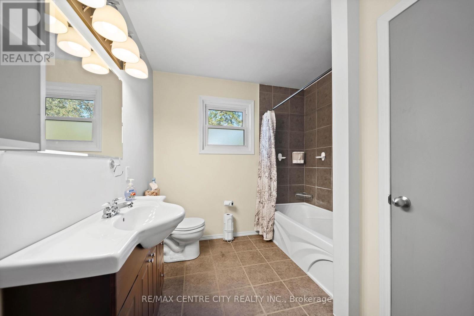 40 Chestnut Street W, Aylmer, Ontario  N5H 1E6 - Photo 12 - X13632518