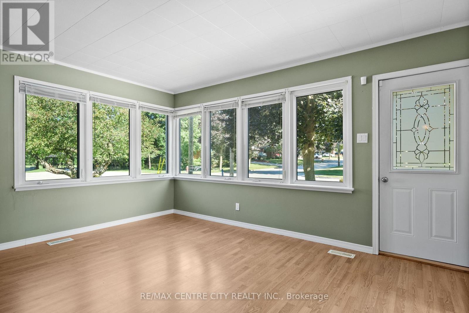 40 Chestnut Street W, Aylmer, Ontario  N5H 1E6 - Photo 4 - X13632518