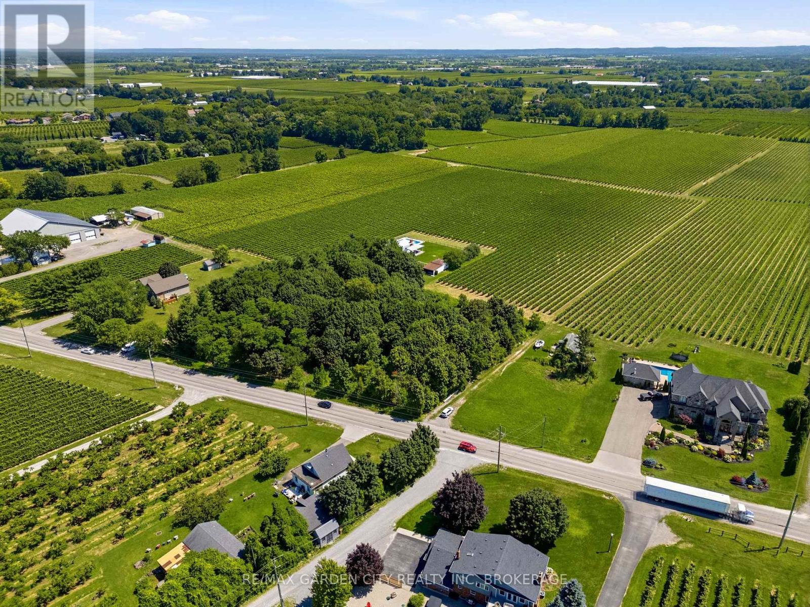 1213 LAKESHORE ROAD, Niagara-on-the-Lake, Ontario
