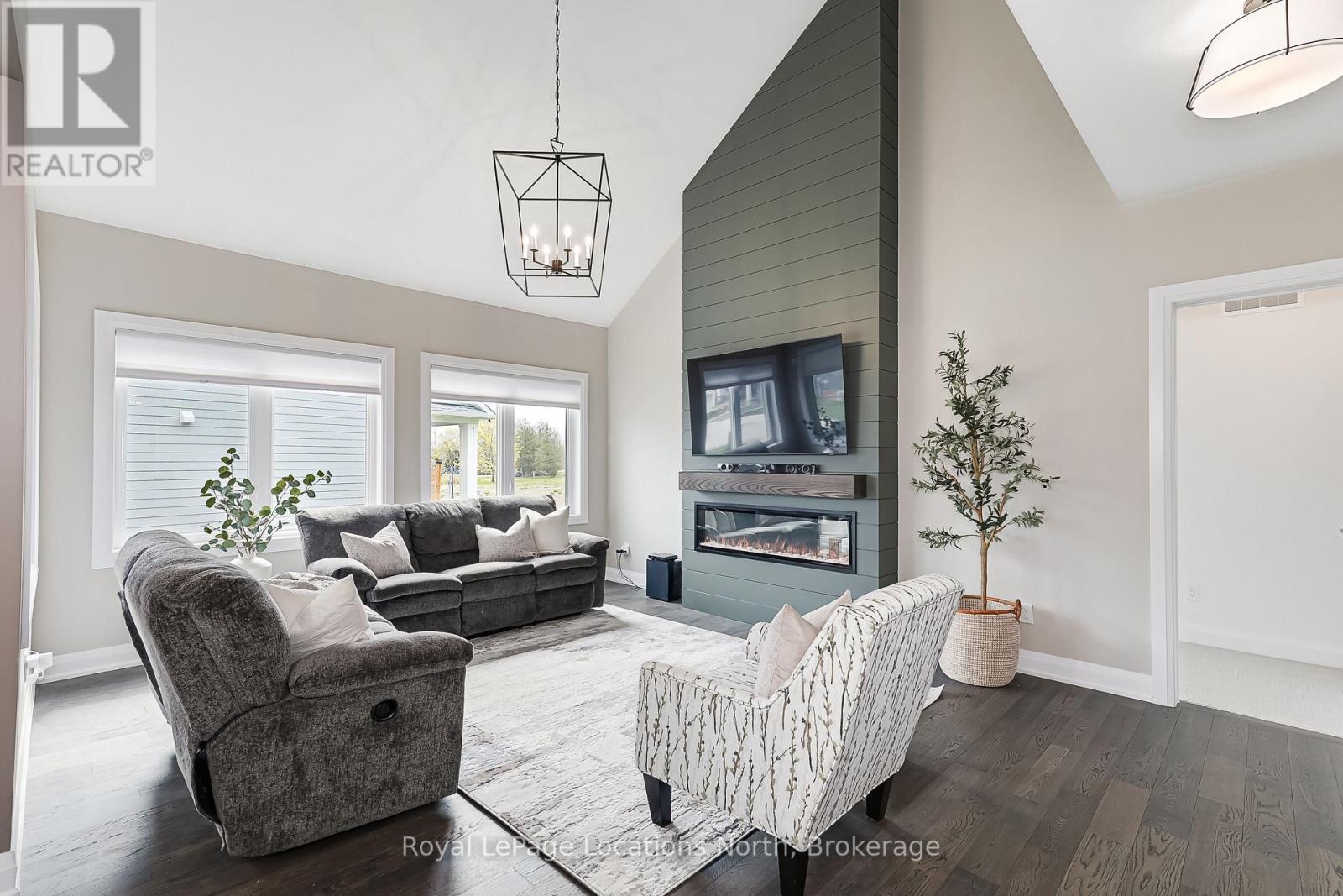 121 BEACON DRIVE, Blue Mountains, Ontario