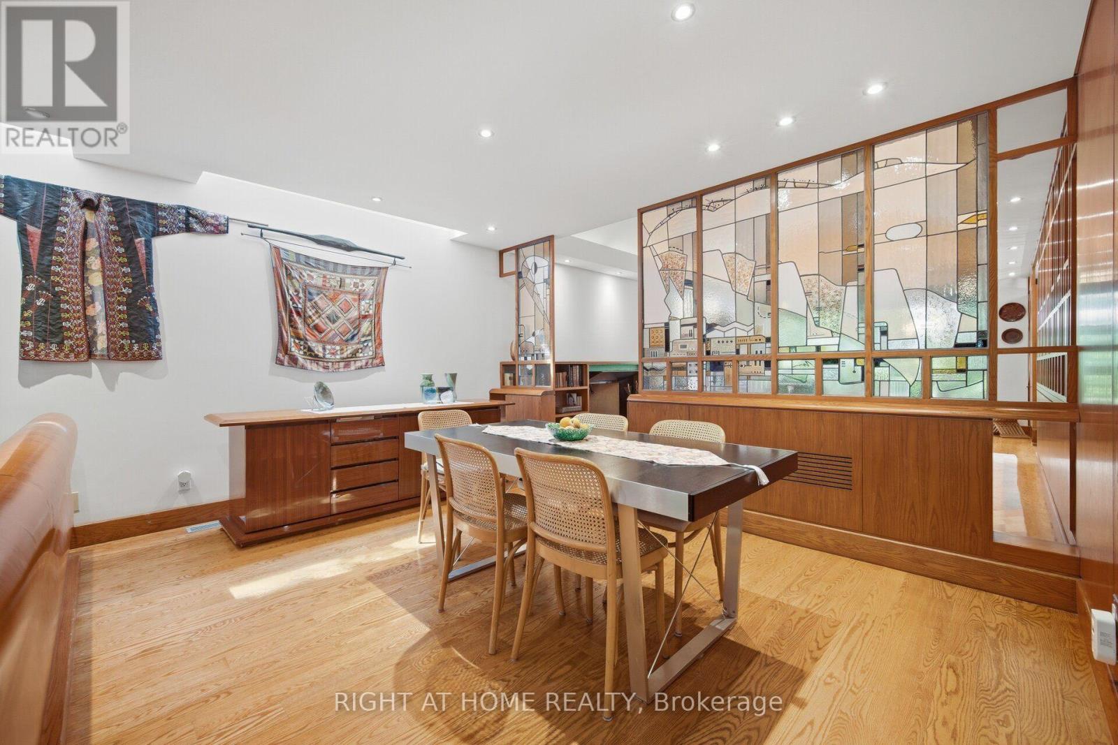9 Saguenay Avenue, Toronto, Ontario  M5N 2Y5 - Photo 13 - C13632386