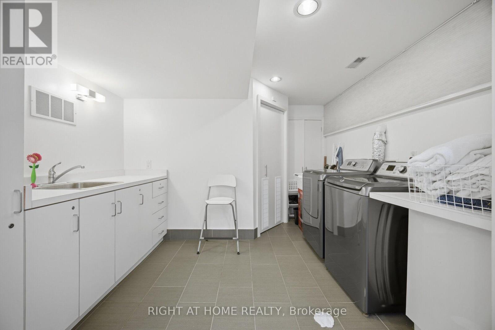 9 Saguenay Avenue, Toronto, Ontario  M5N 2Y5 - Photo 46 - C13632386